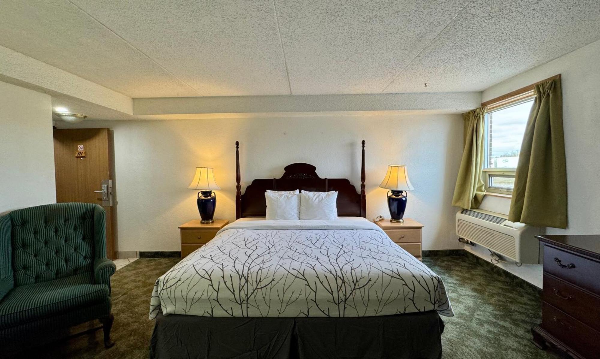 Best Stay Inn Melville Exterior photo